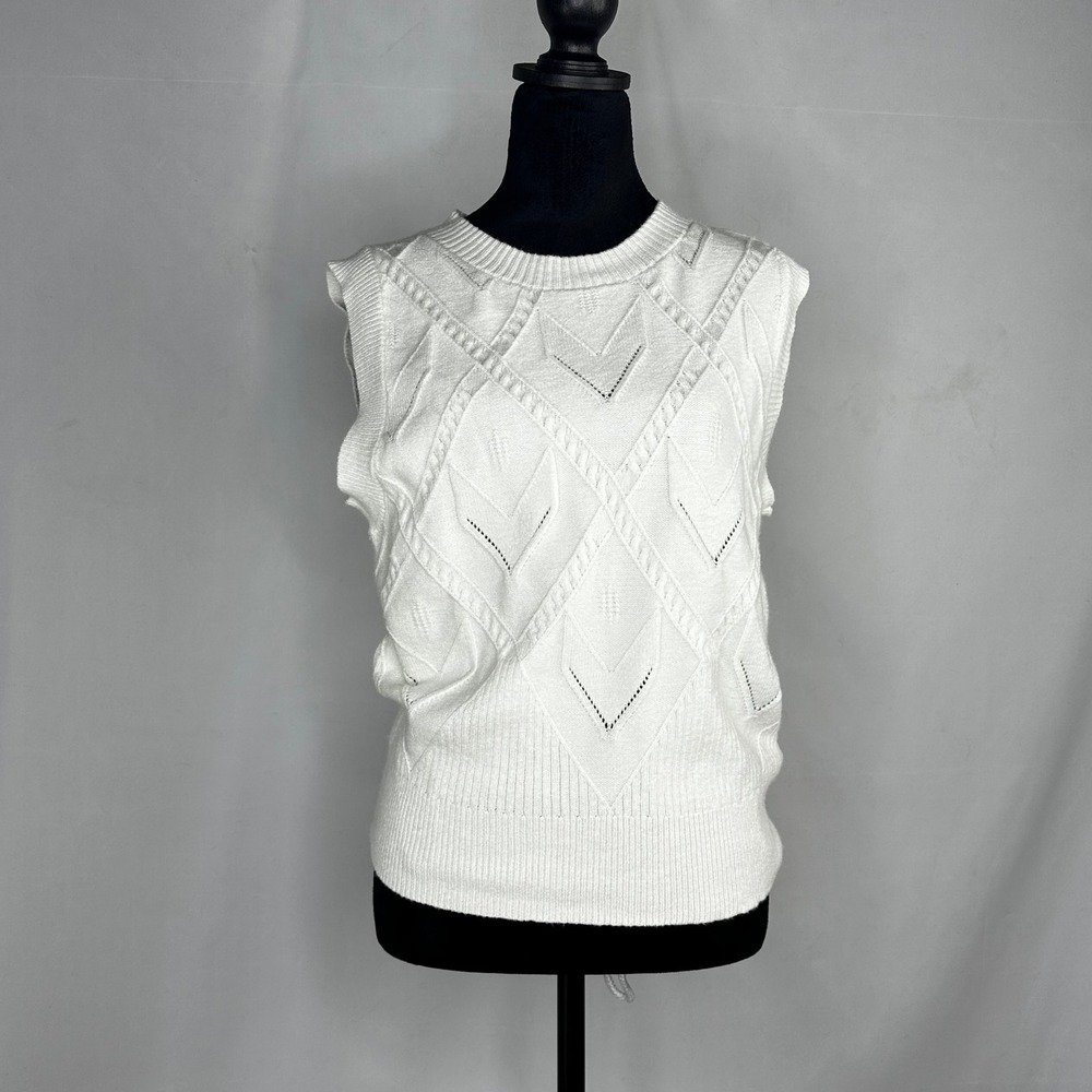 Olive + Oak Womens Medium Sweater Vest White Diamond Cable Knit Preppy Chic NWT